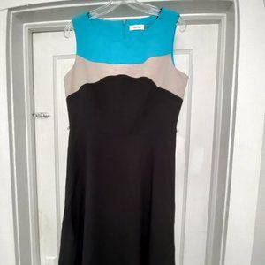 CALVIN KLEIN BLACK/WHITE/GRAY COLOR BLOCK A-LINE DRESS - MISSING BELT - SIZE 10
